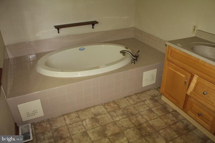 23 Hendrickson Mill Road Bridgeport, NJ 08014 - Photo 26 of 33 Gallery Image 26