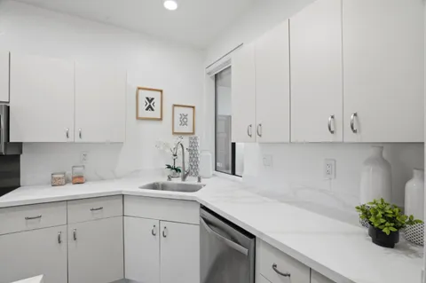 $660,000 | 126 Shorebird Circle, Redwood City, CA 94065