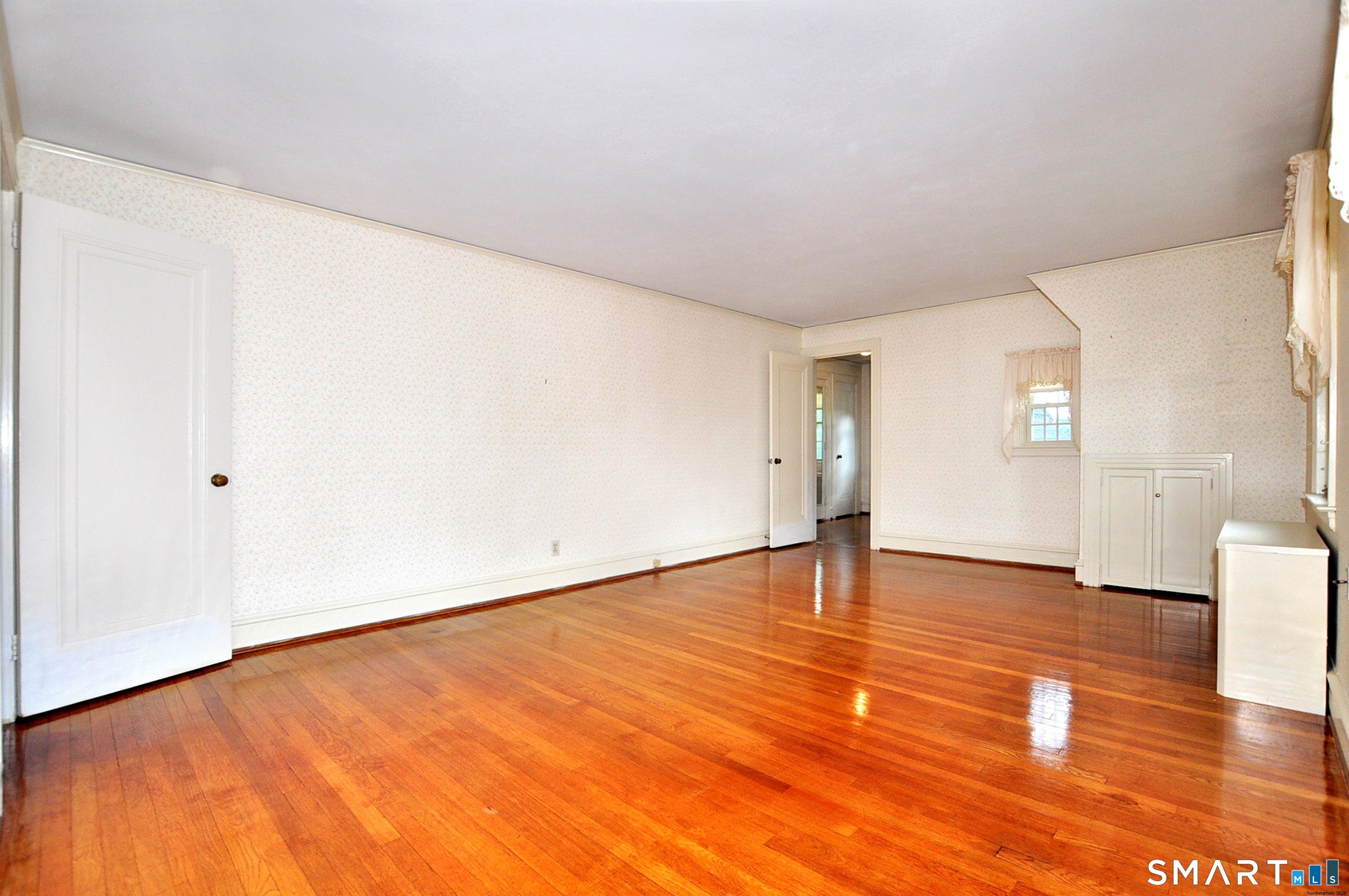 10 Harvey Road Windsor, CT 06095 - Photo 20 of 36 a view of empty room with wooden floor