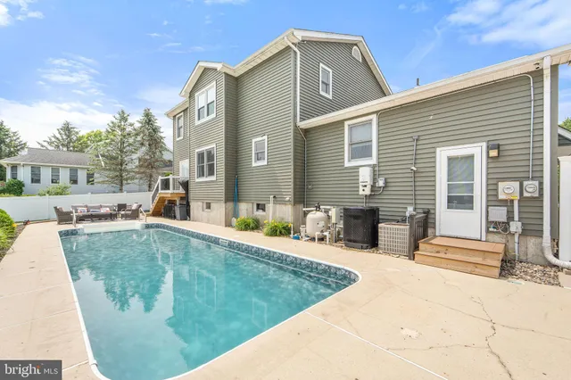 $589,000 | 1220 Royal Lane, West Deptford, NJ 08086