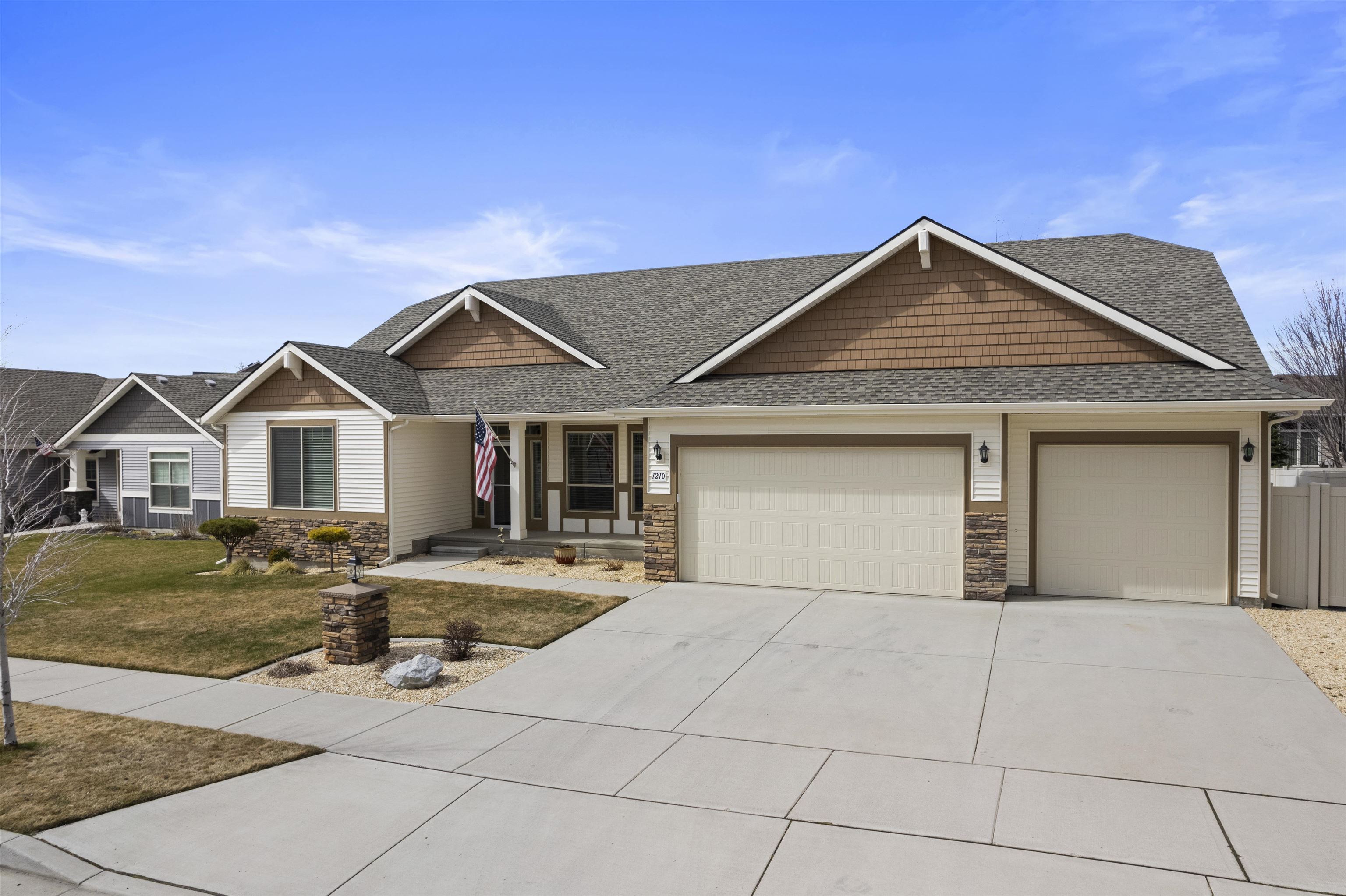 1210 South McMillan Road Spokane Valley, WA 99016 - Photo 3 of 38 Gallery Image 3