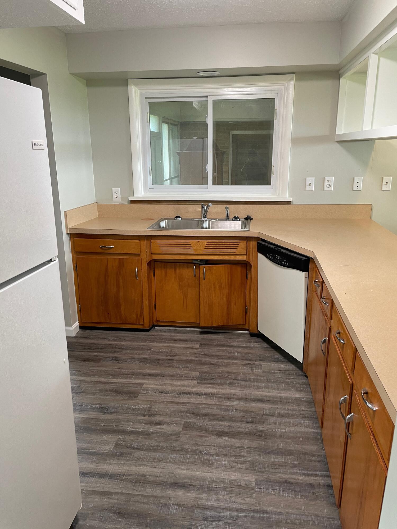 5260 Springfield Jamestown Road Springfield, OH 45502 - Photo 6 of 9