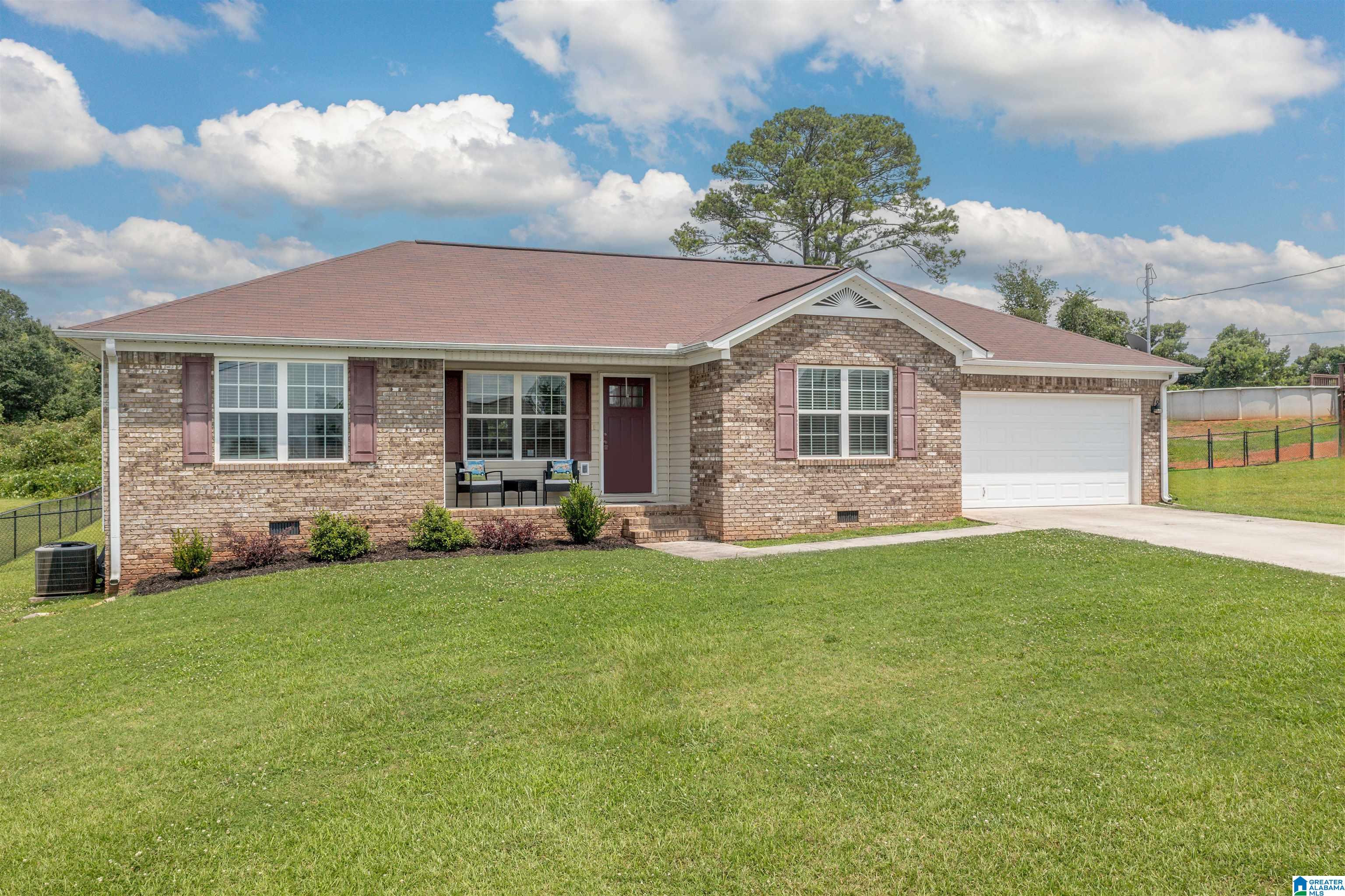 390 Bailey Road Weaver, AL 36277 - Photo 4 of 33