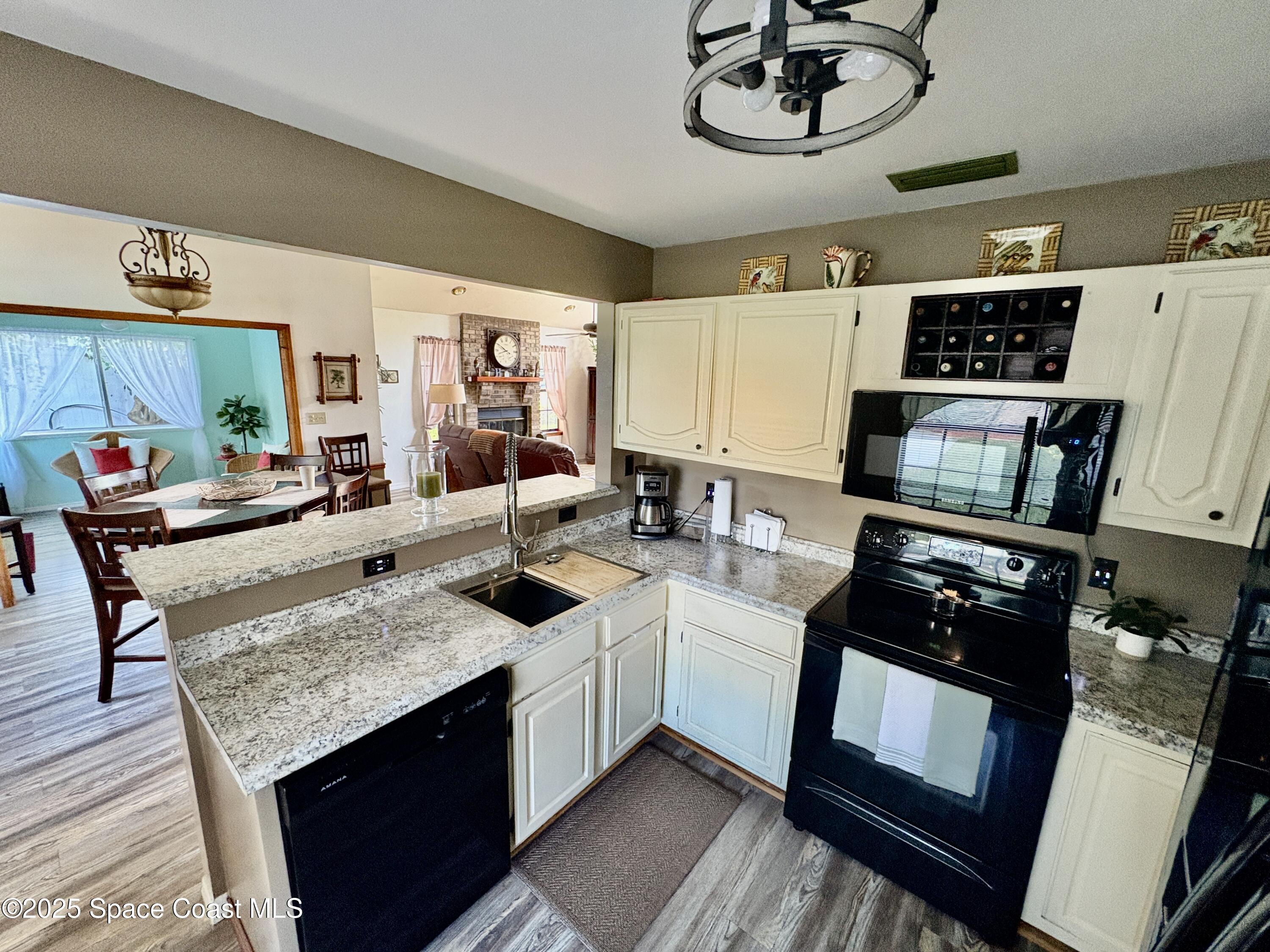 6860 Cairo Road Cocoa, FL 32927 - Photo 12 of 38 IMG_4405
