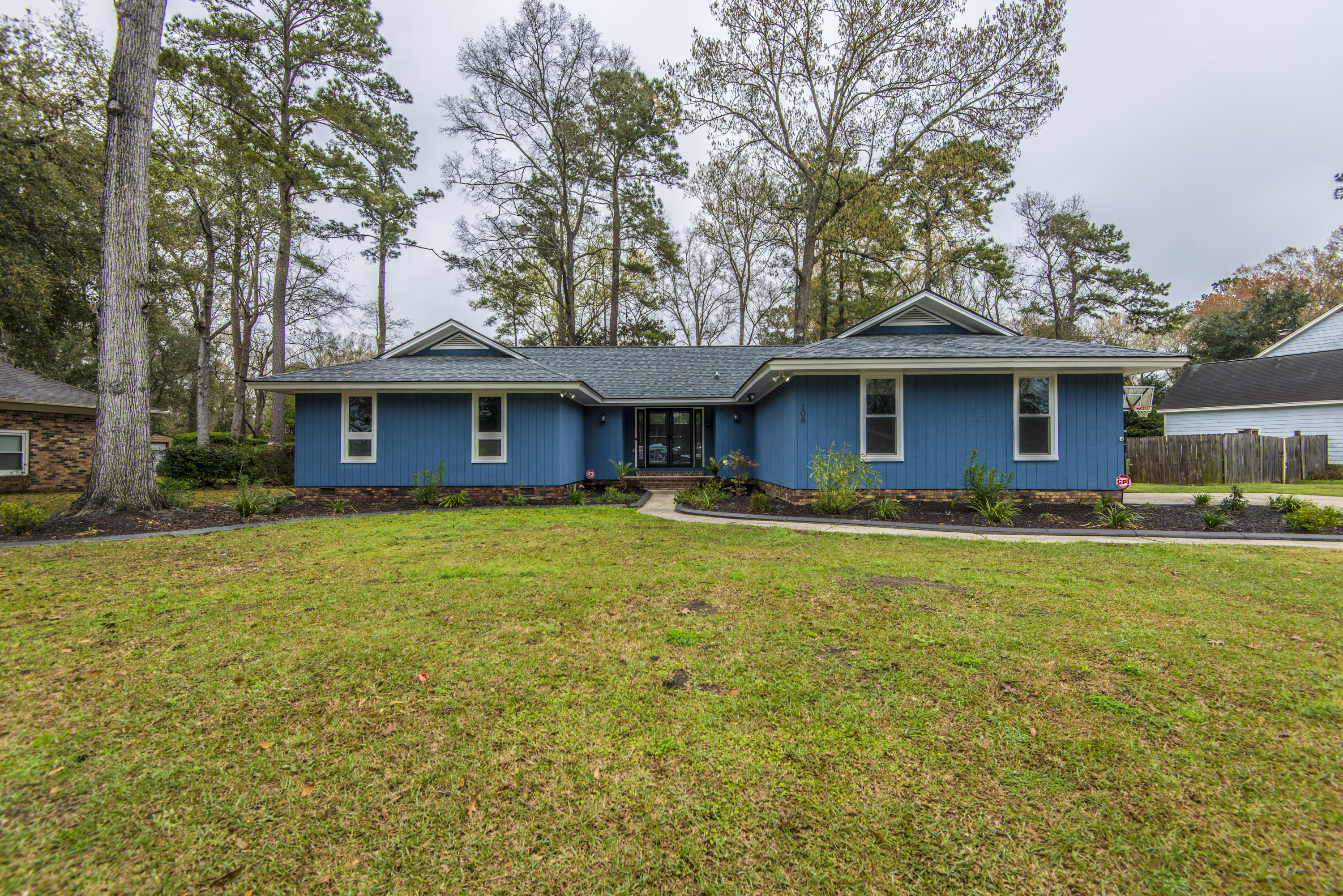 108 Sweetbriar Road Summerville, SC 29485 - Photo 27 of 29 _DSC7591