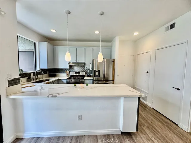 $425,000 | 10580 Lakeside Drive North, Unit E, Garden Grove, CA 92840