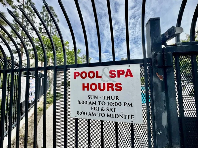 $425,000 | 10580 Lakeside Drive North, Unit E, Garden Grove, CA 92840