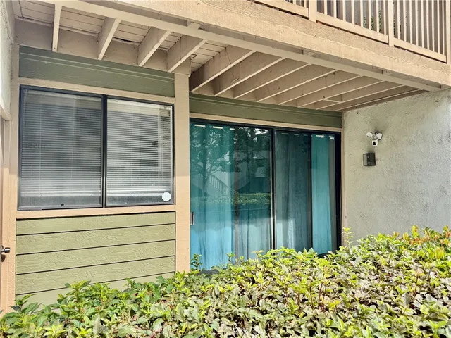 $425,000 | 10580 Lakeside Drive North, Unit E, Garden Grove, CA 92840