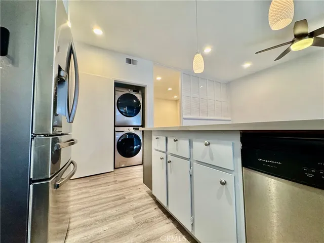 $425,000 | 10580 Lakeside Drive North, Unit E, Garden Grove, CA 92840