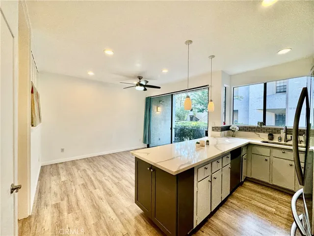 $425,000 | 10580 Lakeside Drive North, Unit E, Garden Grove, CA 92840