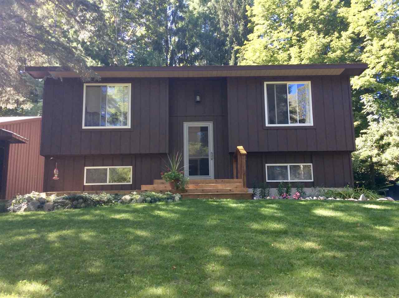 5331 Moore Road Williamsburg, MI 49690 - Photo 1 of 27 1867417.JPG