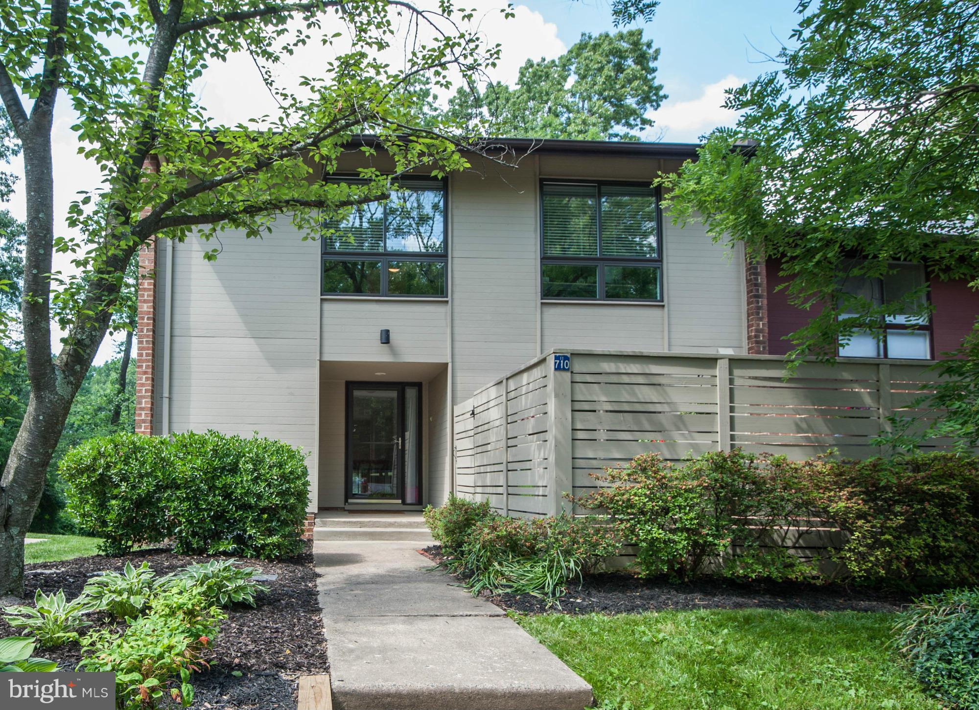 11710 Indian Ridge Road Reston, VA 20191 - Photo 2 of 30 Exterior (Front)