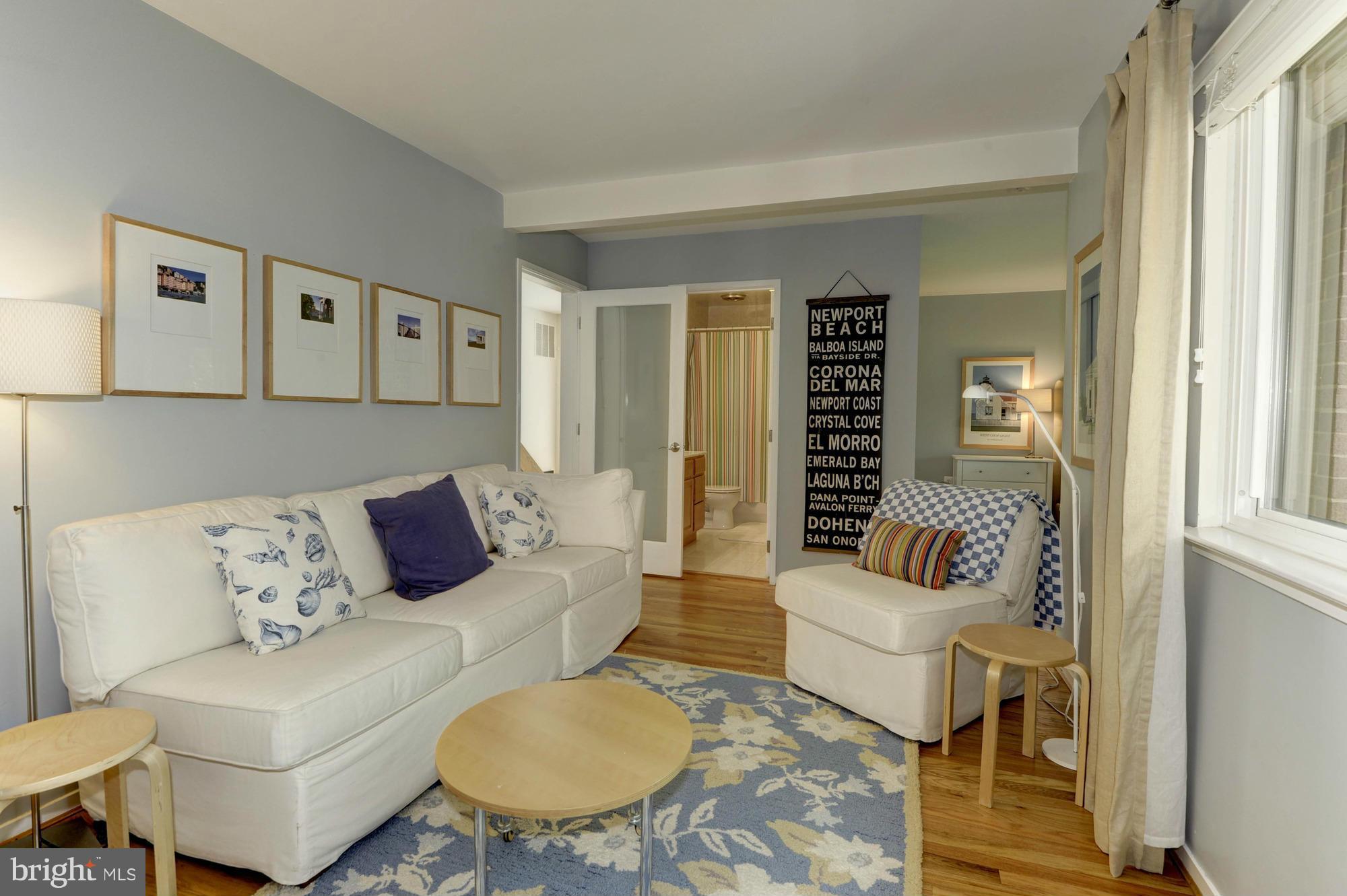 11710 Indian Ridge Road Reston, VA 20191 - Photo 18 of 30 Master Bedroom Sitting Room