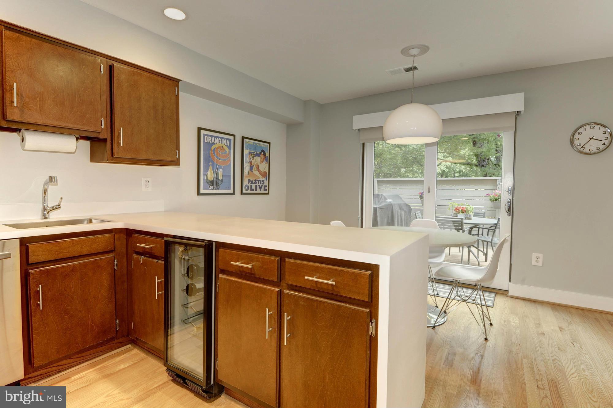 11710 Indian Ridge Road Reston, VA 20191 - Photo 5 of 30 Kitchen