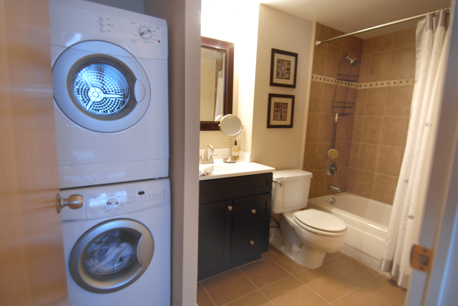 801 South Wells Street, Unit 311 Chicago, IL 60607 - Photo 13 of 16 a bathroom with a toilet and a sink