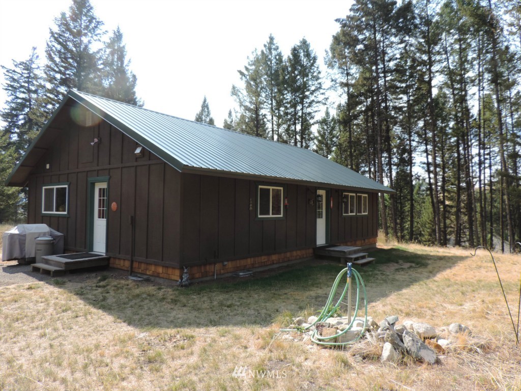 40 Pine Chee Road Oroville, WA 98844 - Photo 2 of 18