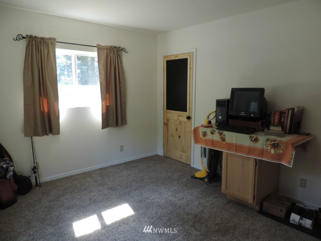 40 Pine Chee Road Oroville, WA 98844 - Photo 11 of 18