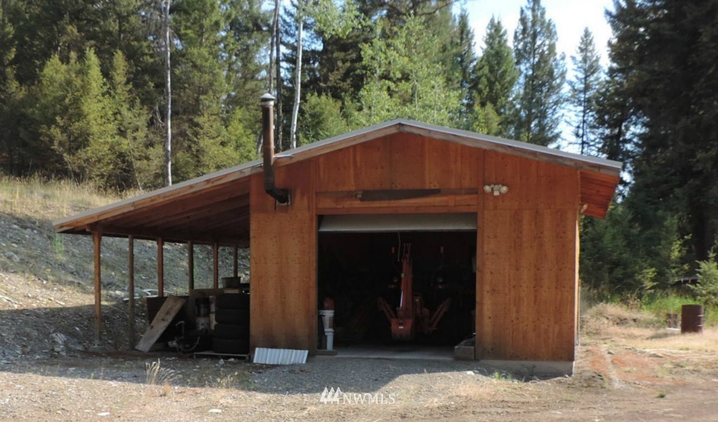 40 Pine Chee Road Oroville, WA 98844 - Photo 15 of 18