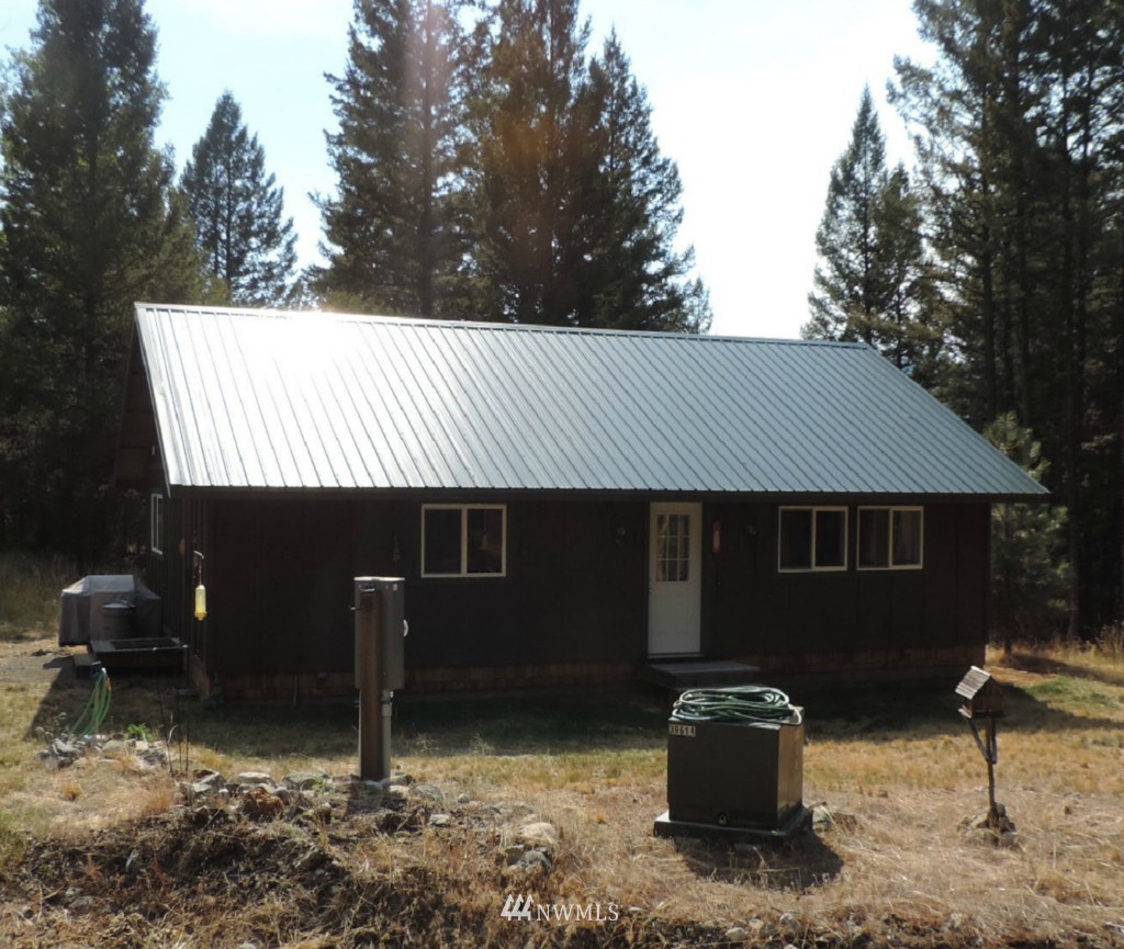 40 Pine Chee Road Oroville, WA 98844 - Photo 3 of 18