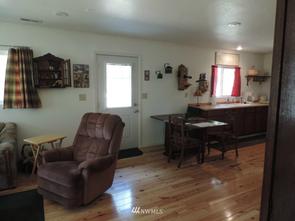 40 Pine Chee Road Oroville, WA 98844 - Photo 7 of 18