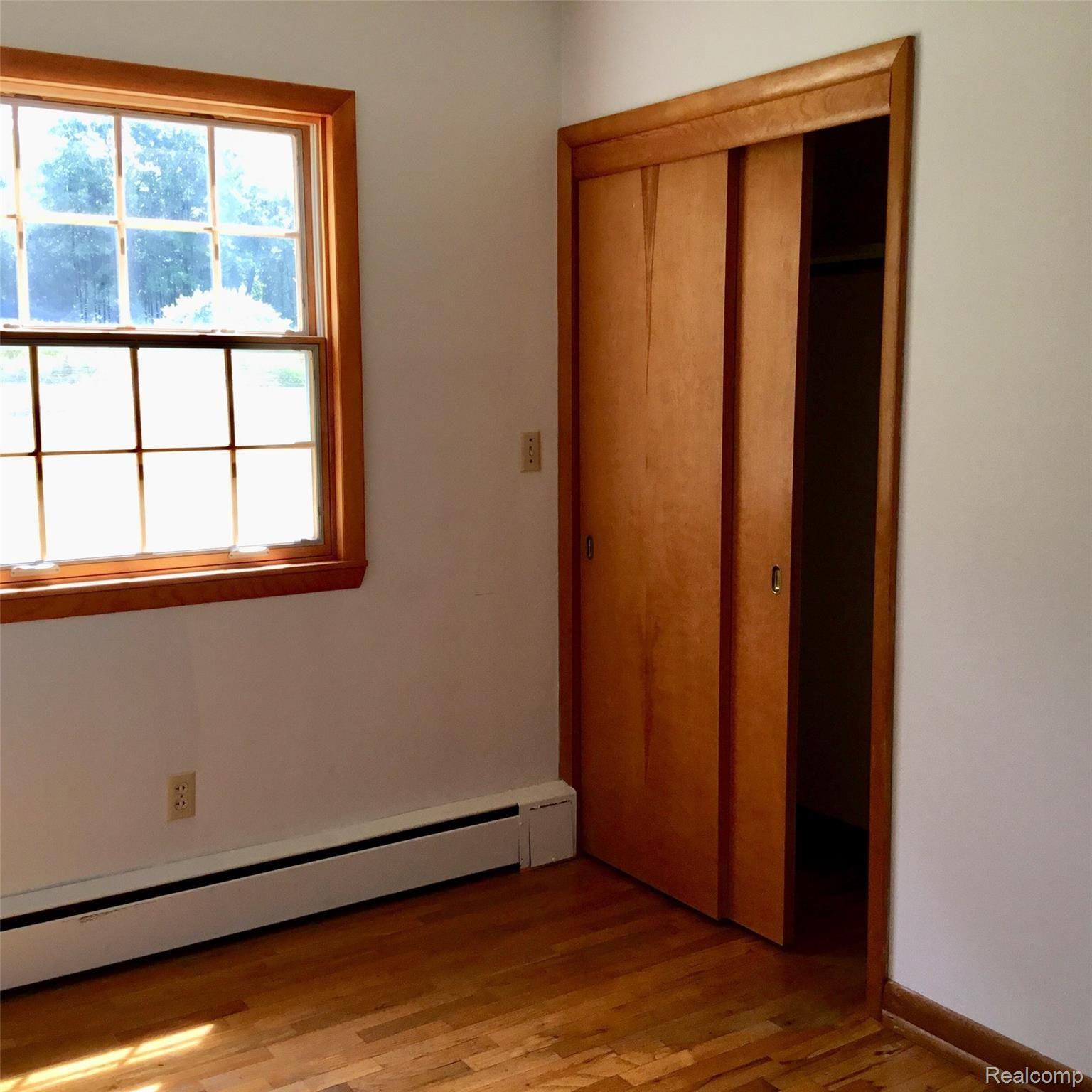 11149 Foley Road Fenton, MI 48430 - Photo 5 of 30 IMG-2765.jpg