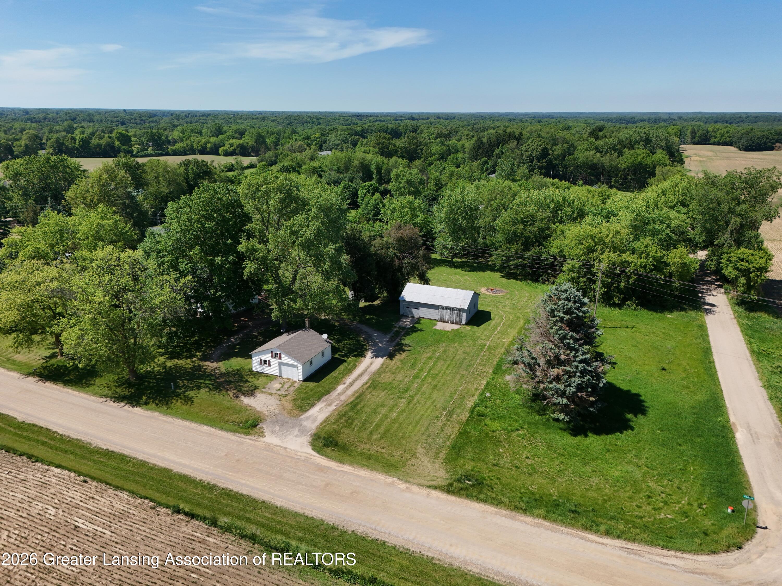 8405 Goodwin Road Lyons, MI 48851 - Photo 3 of 29 B..