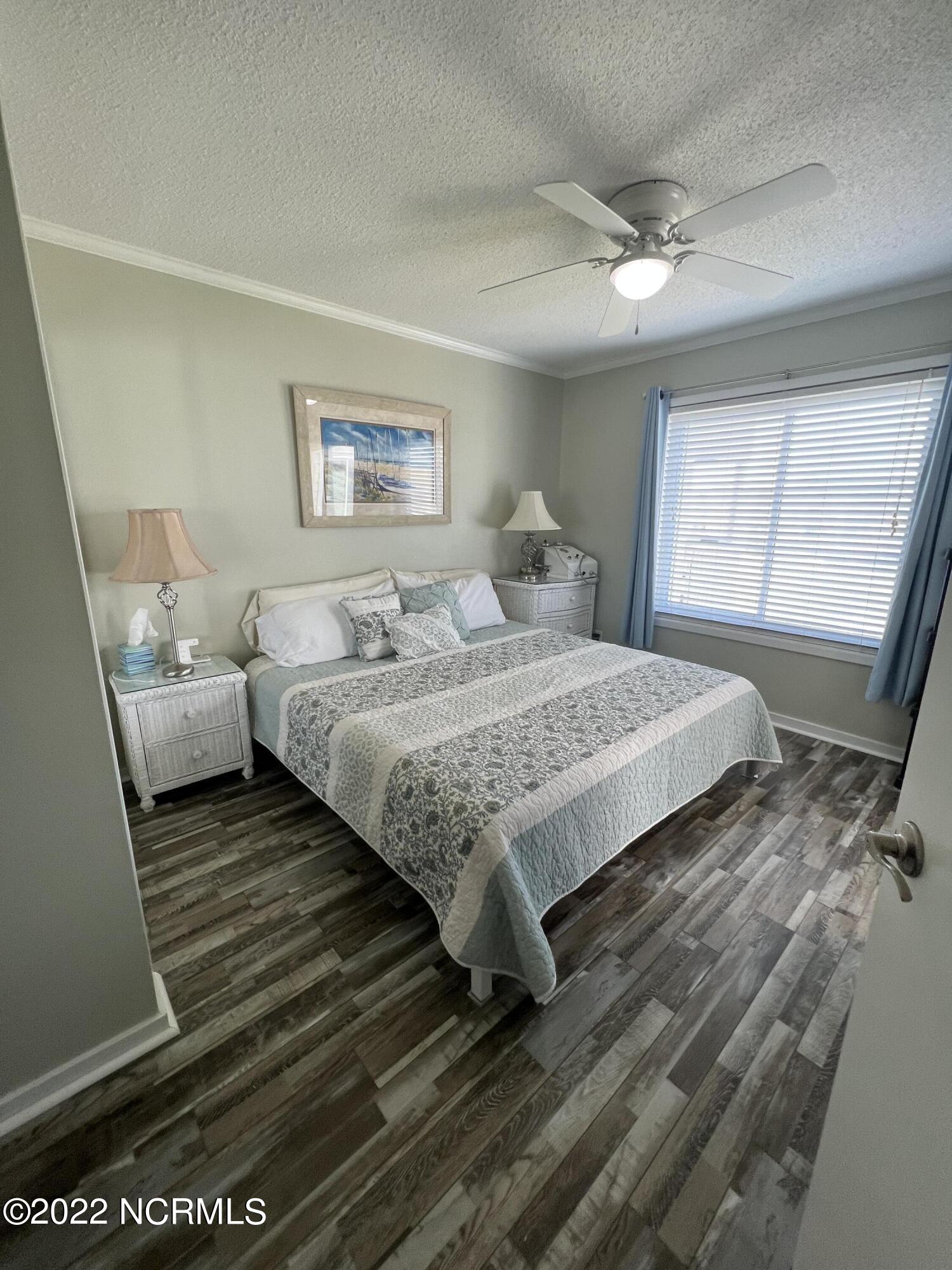 1904 East Fort Macon Road, Unit 291 Atlantic Beach, NC 28512 - Photo 1 of 12 Master bedroom