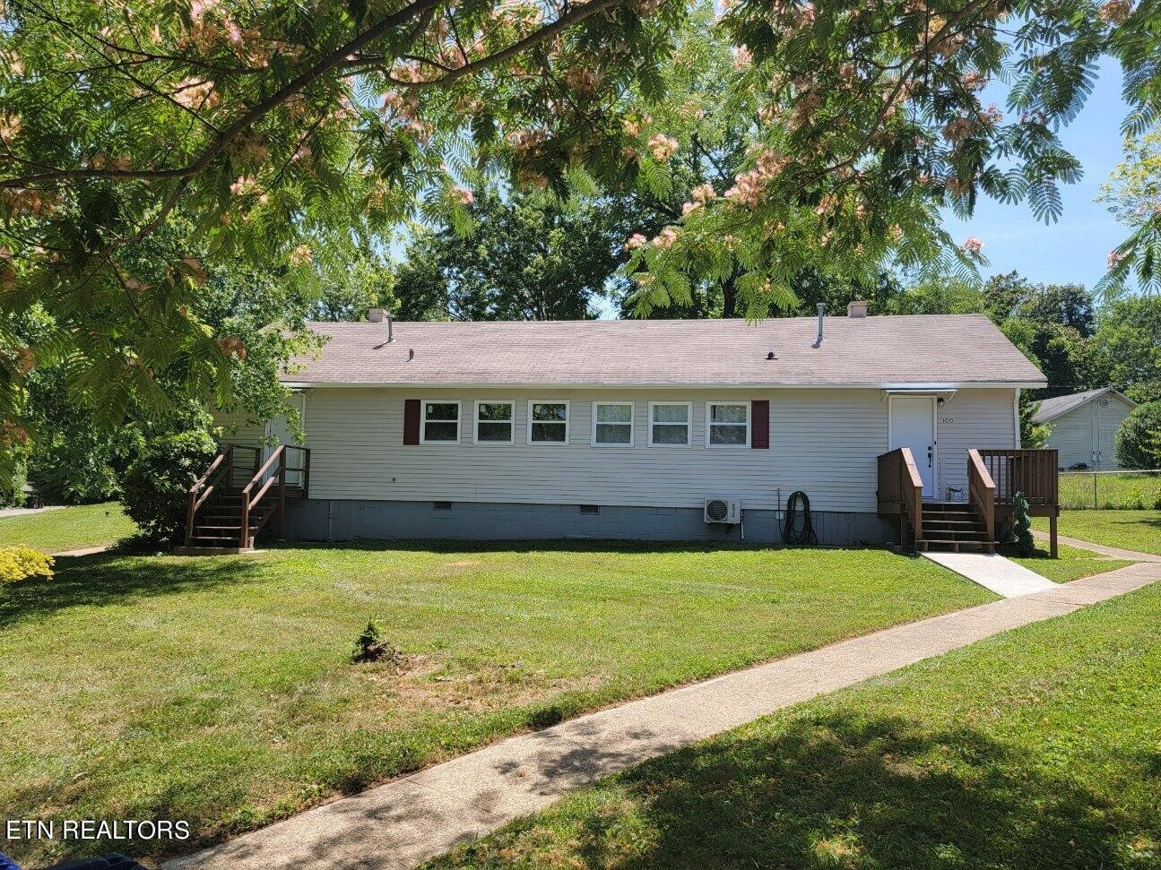 100 Hamilton Circle Oak Ridge, TN 37830 - Photo 2 of 19