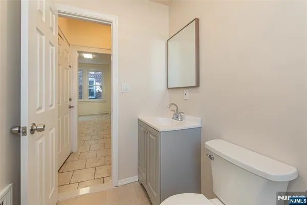 $2,400 | 137 Hammond Avenue, Passaic, NJ 07055