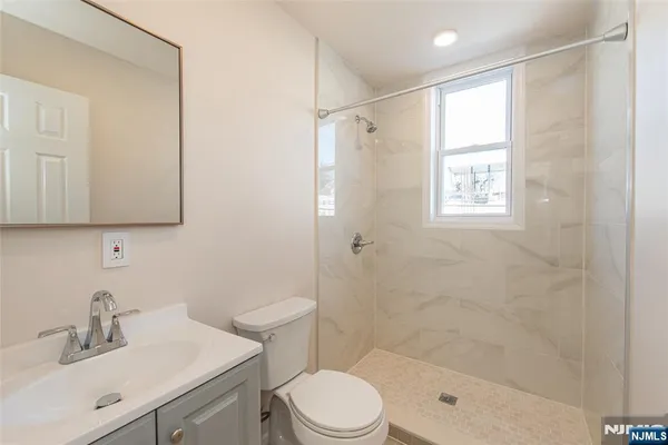 $2,300 | 137 Hammond Avenue, Passaic, NJ 07055