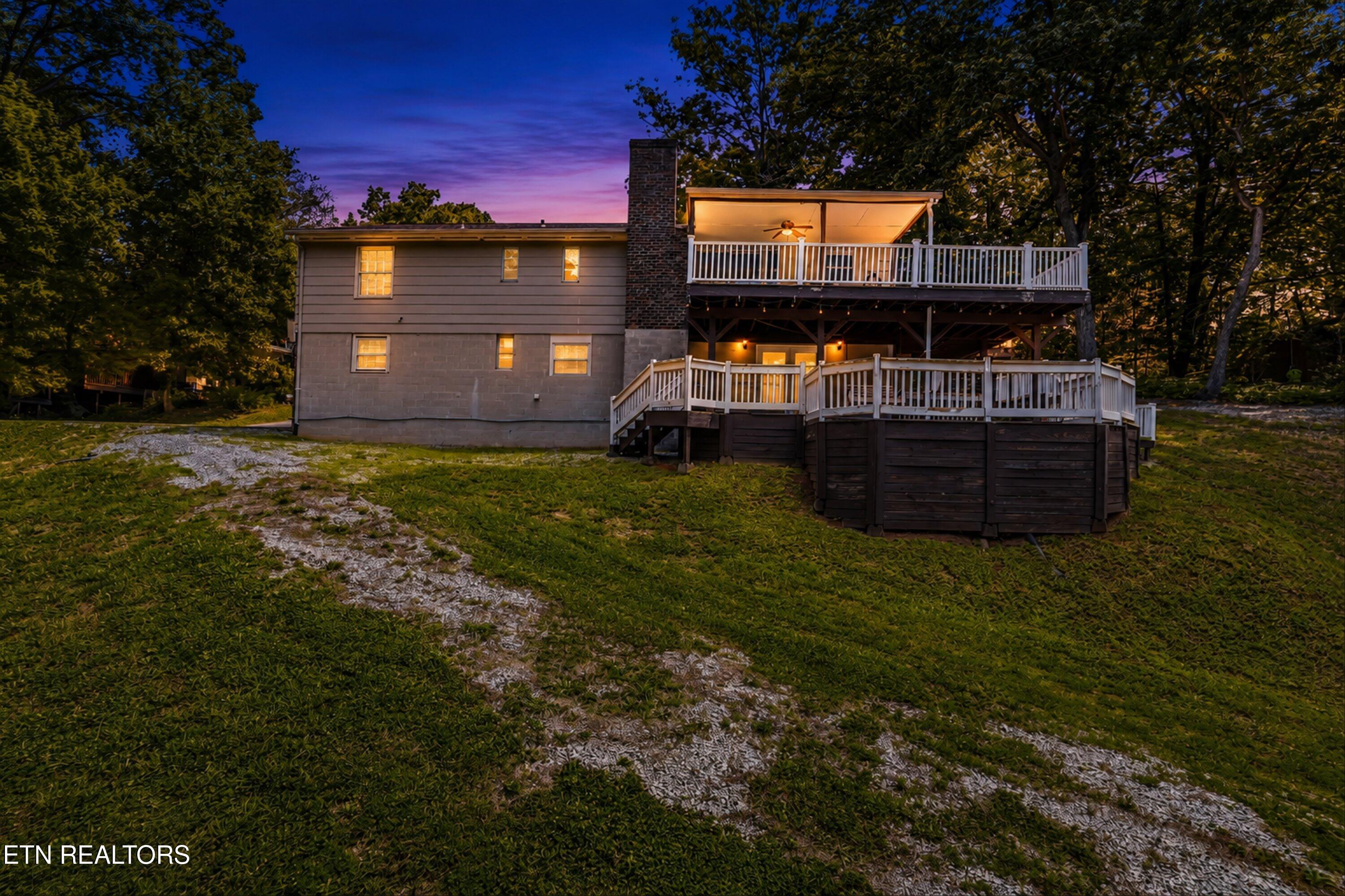 108 Willow Lane Oak Ridge, TN 37830 - Photo 2 of 35 34-e89e2eb7-c4f8-4e8a-a096-400b66d5cb2d