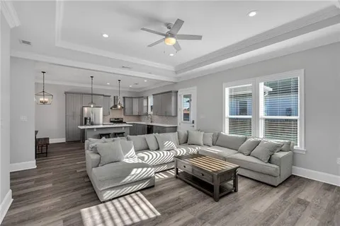 $292,000 | 3513 Gallo Drive, Chalmette, LA 70043