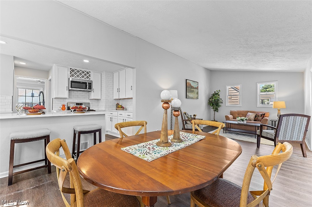 3083 Joslyn Road Cleveland, OH 44111 - Photo 9 of 35 Gallery Image 9