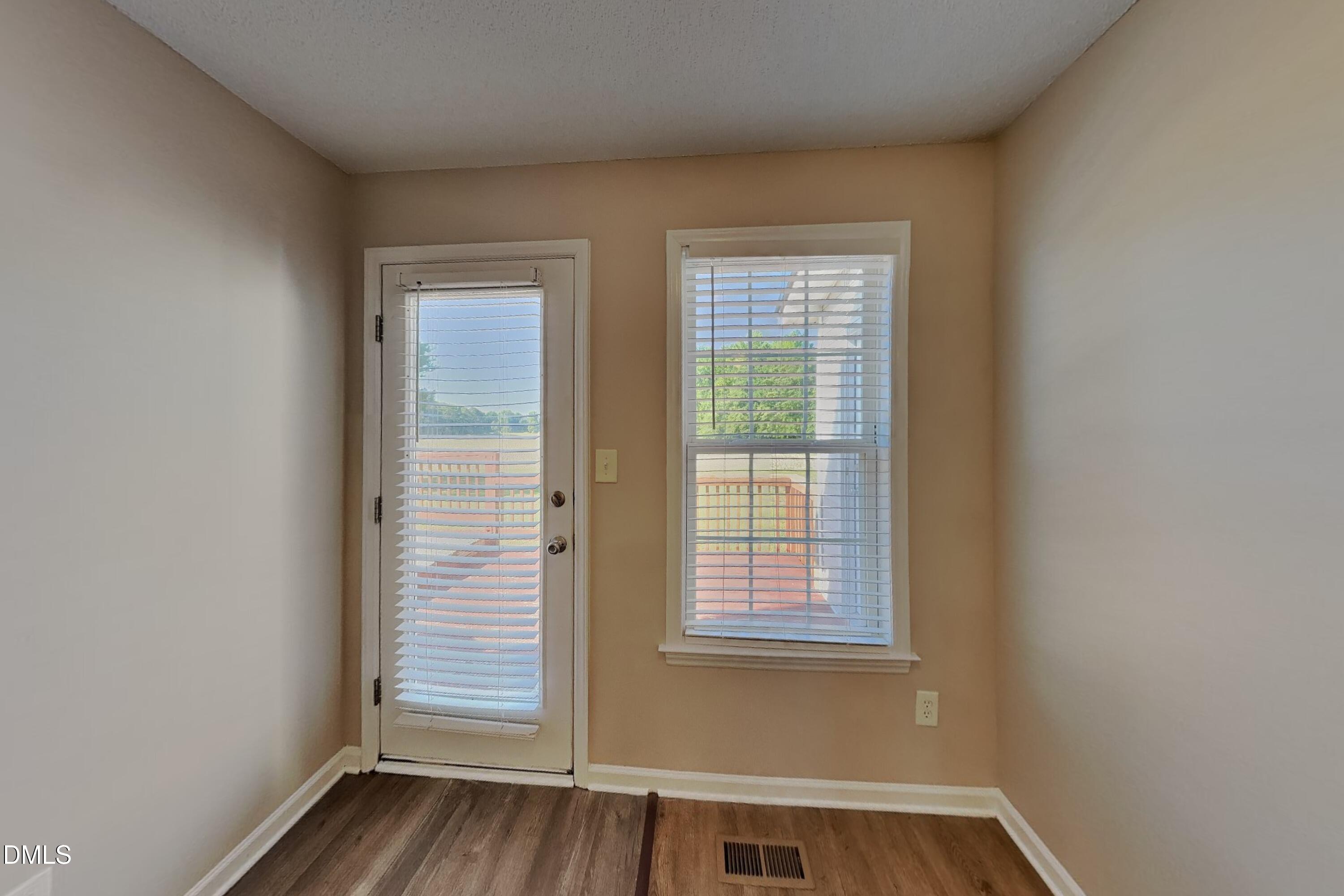 60 Rodney Court Willow Spring, NC 27592 - Photo 5 of 19 4_Image_X2gtHEnp7o
