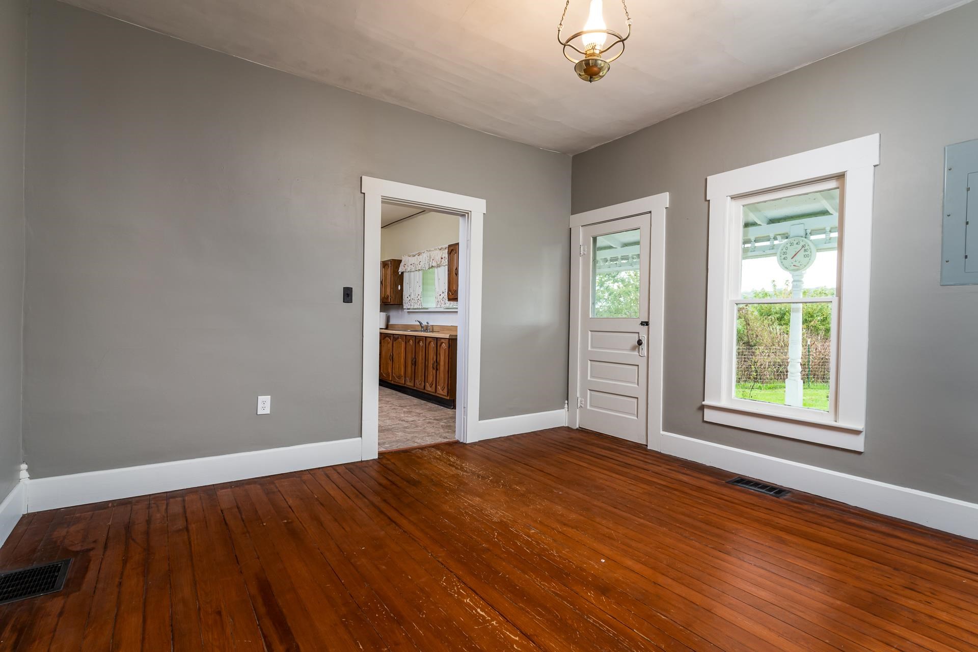 7404 New Hope Road Spencer, IN 47460 - Photo 5 of 34 Gallery Image 5