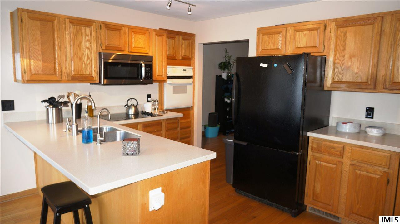 10880 Hayes Road Clarklake, MI 49234 - Photo 2 of 27 Photo 2