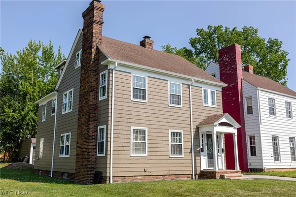 $2,400 | 3631 Rolliston Road, Unit UP, Shaker Heights, OH 44120