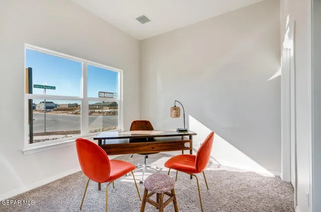 $314,950 | 6031 Summer Ridge, Sunland Park, NM 88008