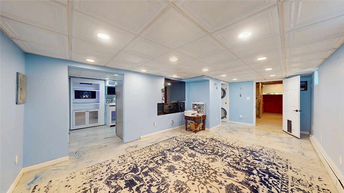 398 Great Road Lincoln, RI 02865 - Photo 24 of 36