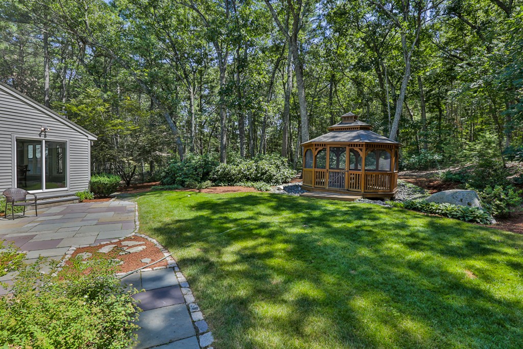 33 French Road Sudbury, MA 01776 - Photo 4 of 30