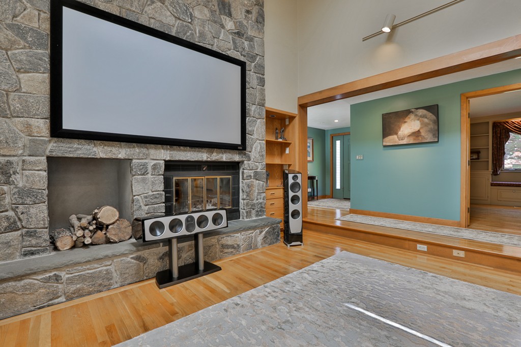 33 French Road Sudbury, MA 01776 - Photo 8 of 30