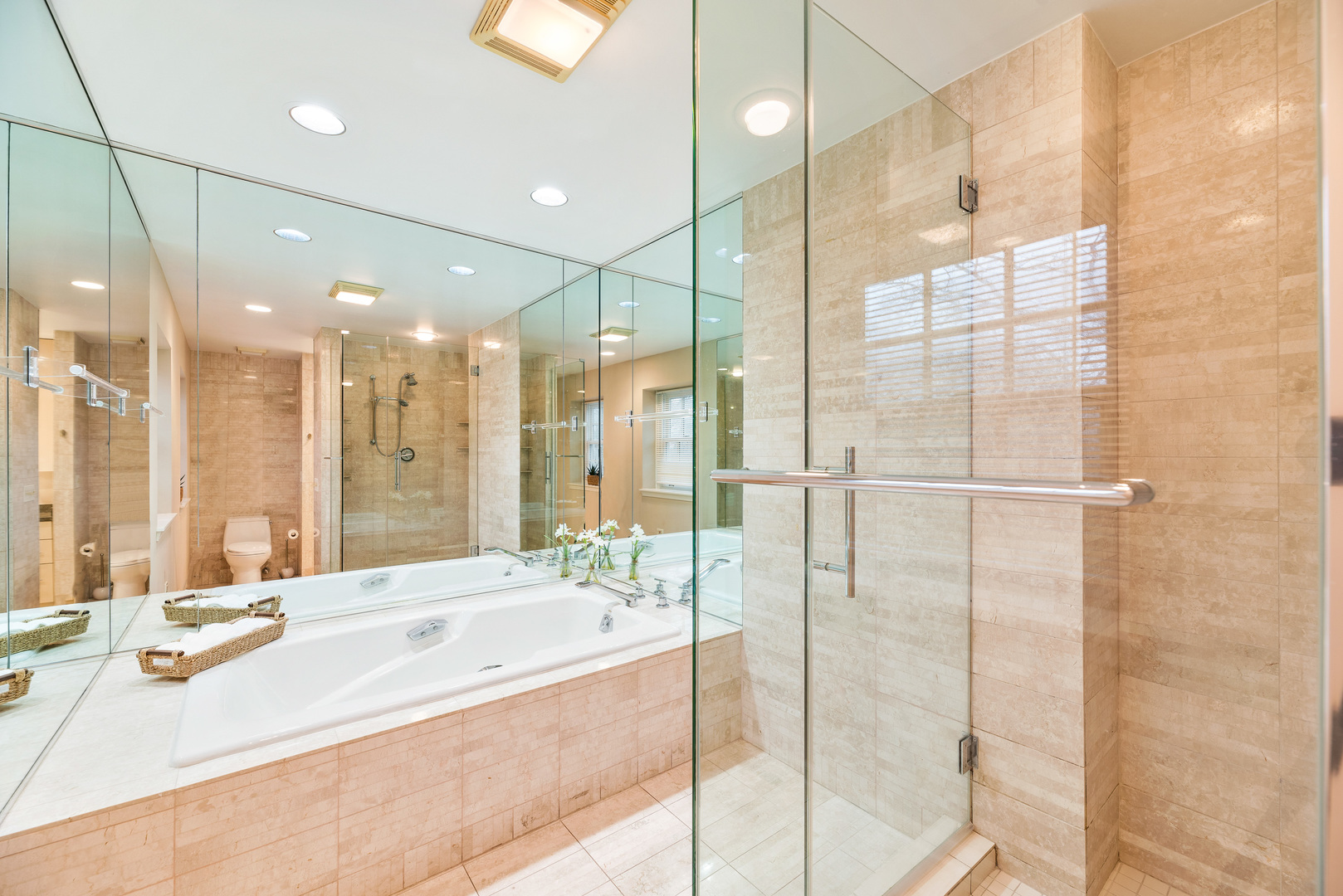 200 Hazel Avenue Glencoe, IL 60022 - Photo 25 of 51 a bathroom with a tub and a sink