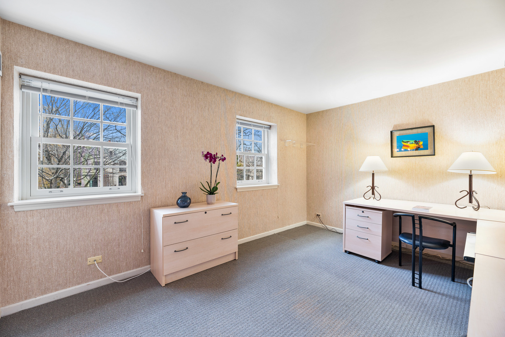200 Hazel Avenue Glencoe, IL 60022 - Photo 30 of 51 a room with furniture and window