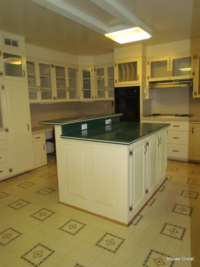 3482 West Ridge Road Southwest Roanoke, VA 24014 - Photo 16 of 45 Kitchen