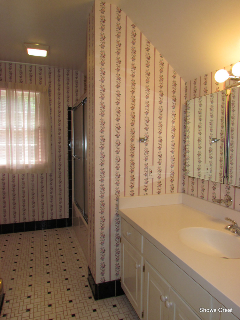 3482 West Ridge Road Southwest Roanoke, VA 24014 - Photo 30 of 45 Bath