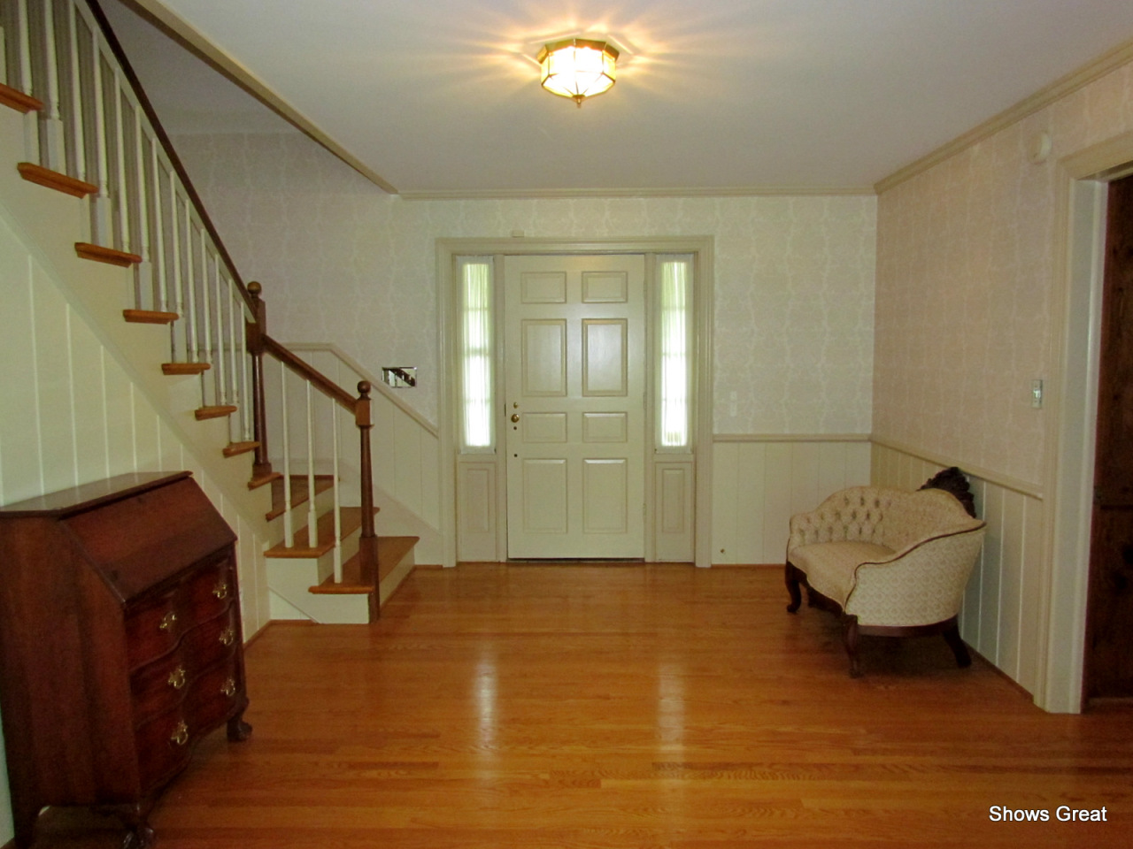 3482 West Ridge Road Southwest Roanoke, VA 24014 - Photo 6 of 45 Foyer