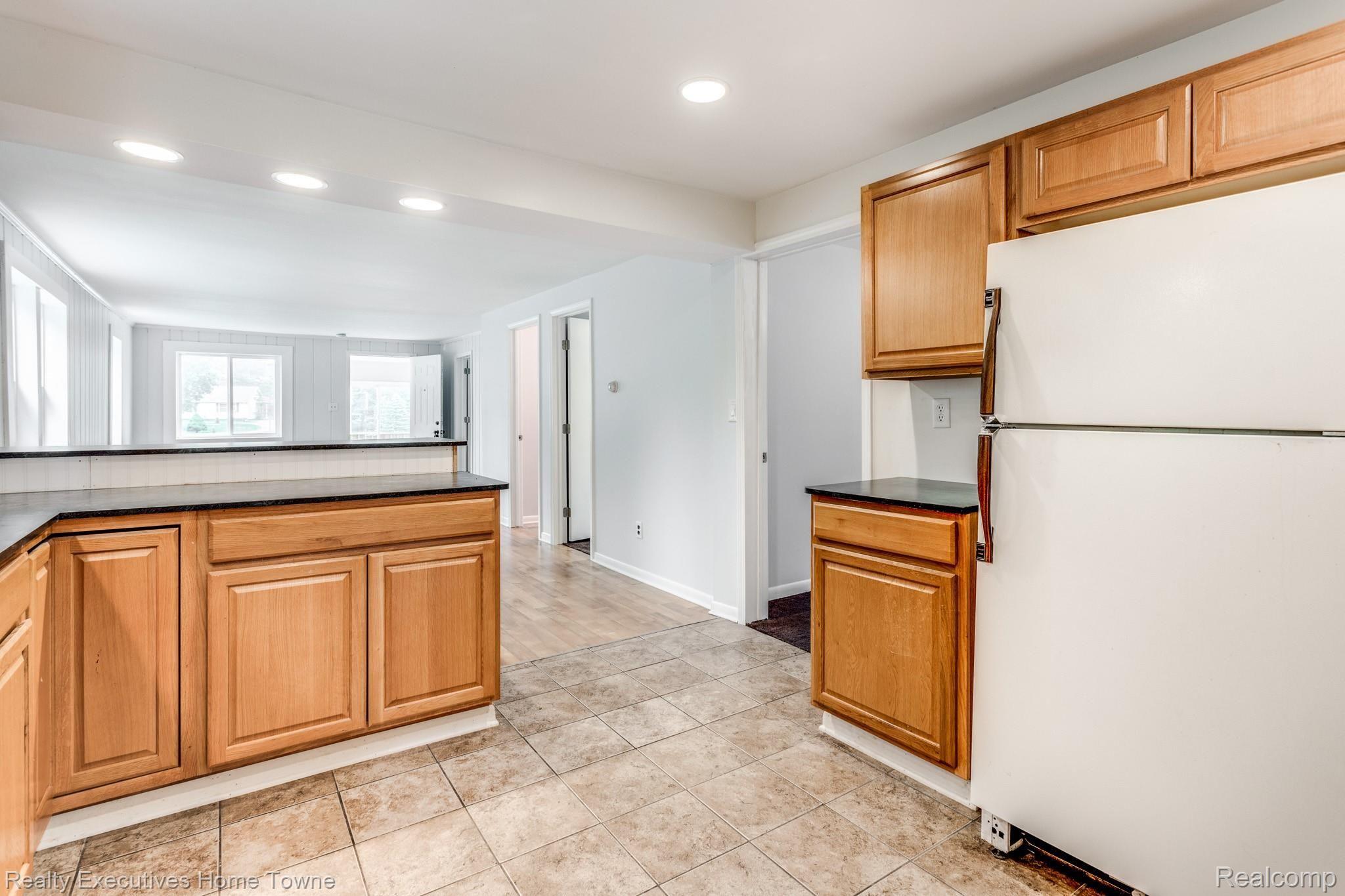 1803 Maple Road Smiths Creek, MI 48074 - Photo 9 of 32 1803 Maple Rd (20 of 37).jpg