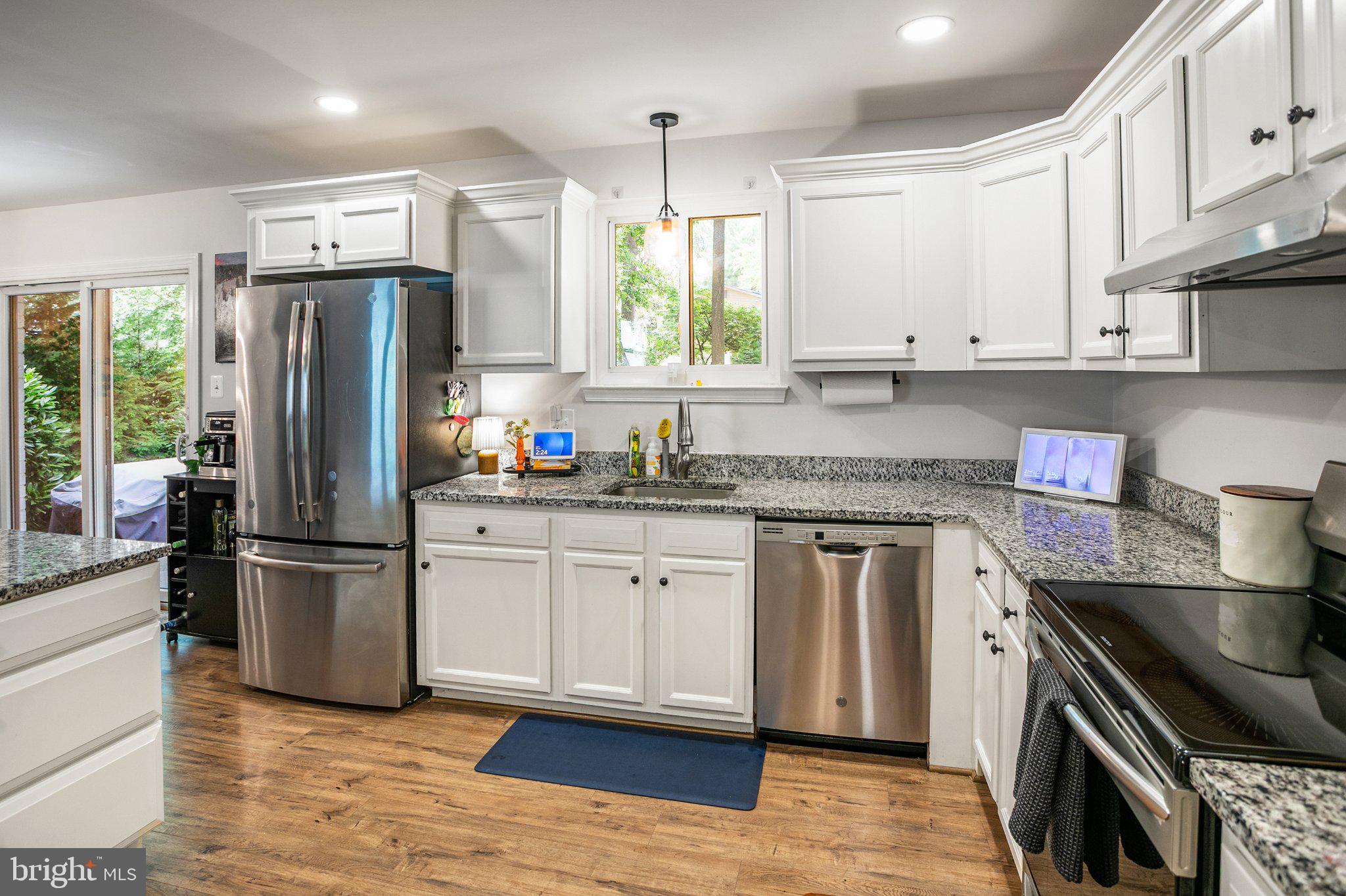 10197 Wavell Road Fairfax, VA 22032 - Photo 6 of 30 Gallery Image 6