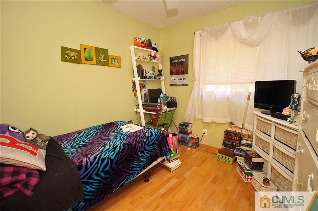 89 New Road Kendall Park, NJ 08824 - Photo 14 of 25 Gallery Image 14