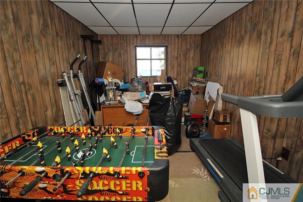 89 New Road Kendall Park, NJ 08824 - Photo 16 of 25 Gallery Image 16